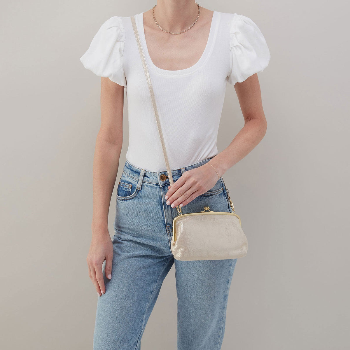 HOBO Cora Wallet Crossbody In Metallic Leather - Sand Shimmer