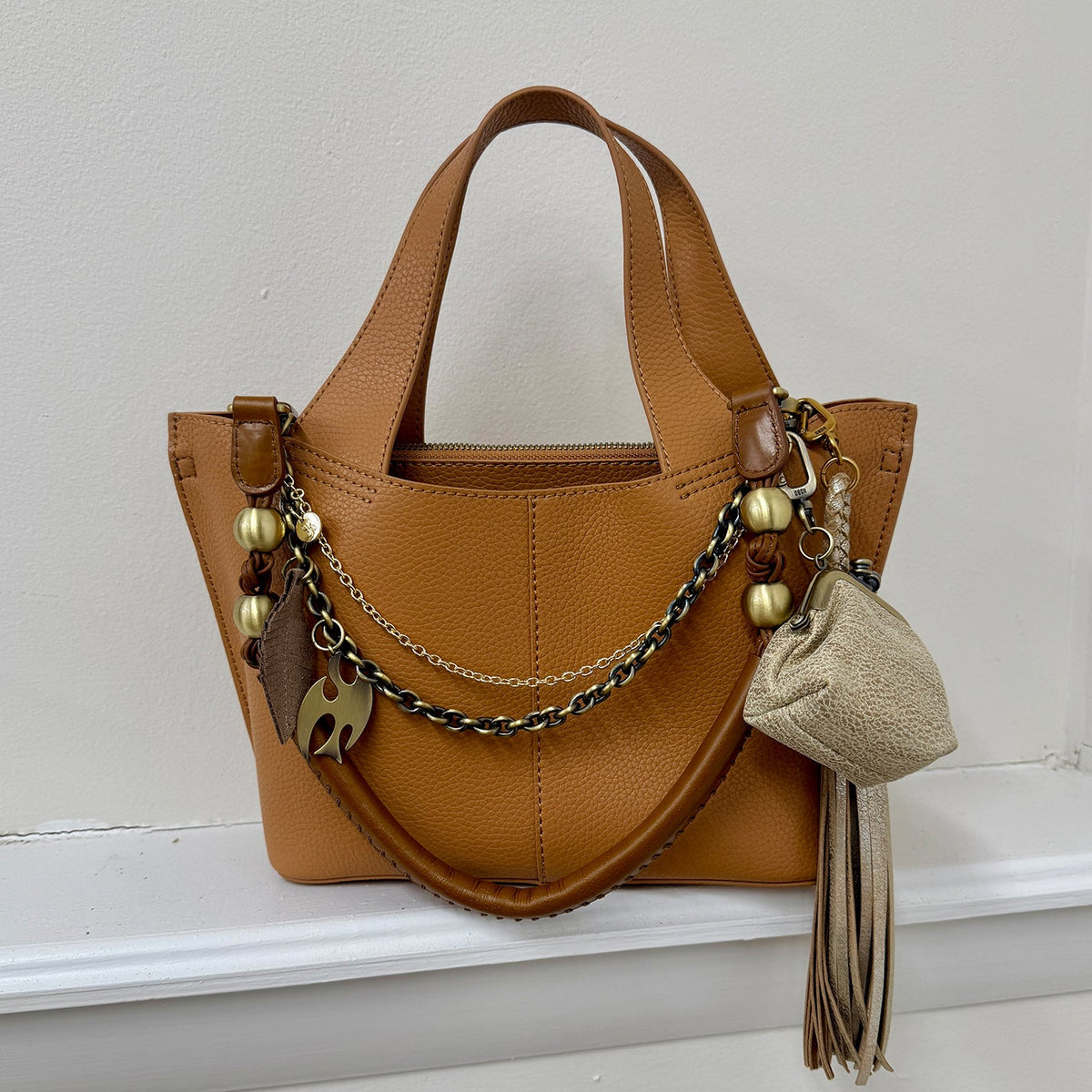 HOBO Stardust Bag Swag in Buffed Leather - Hazel