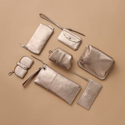 HOBO Carte Card Case In Metallic Leather - Cameo Quartz