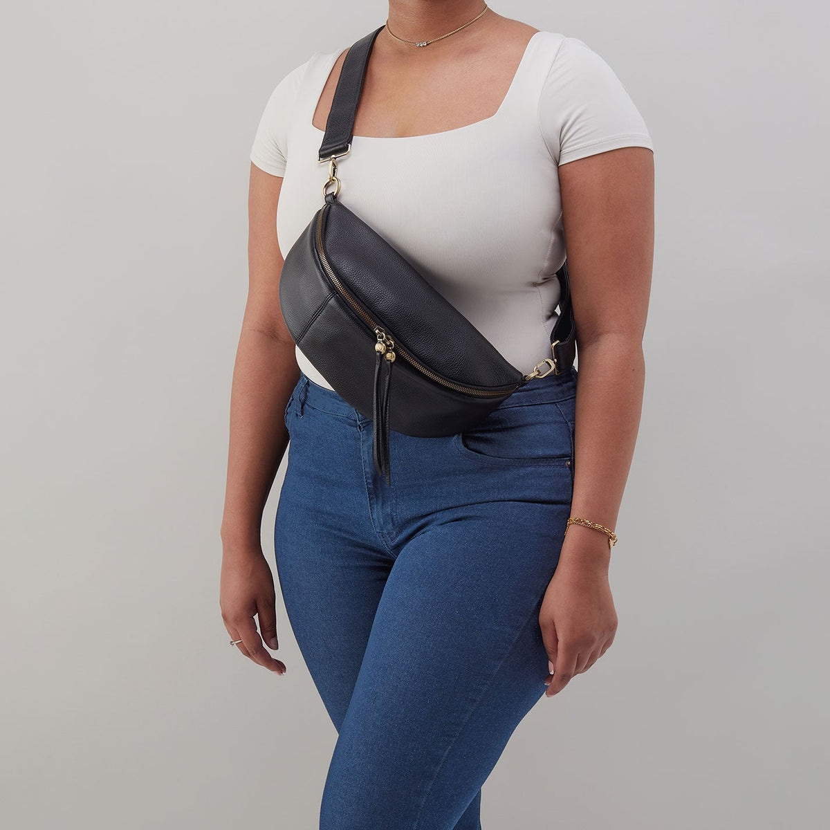 HOBO Hunter Medium Belt Bag In Pebbled Leather - Black