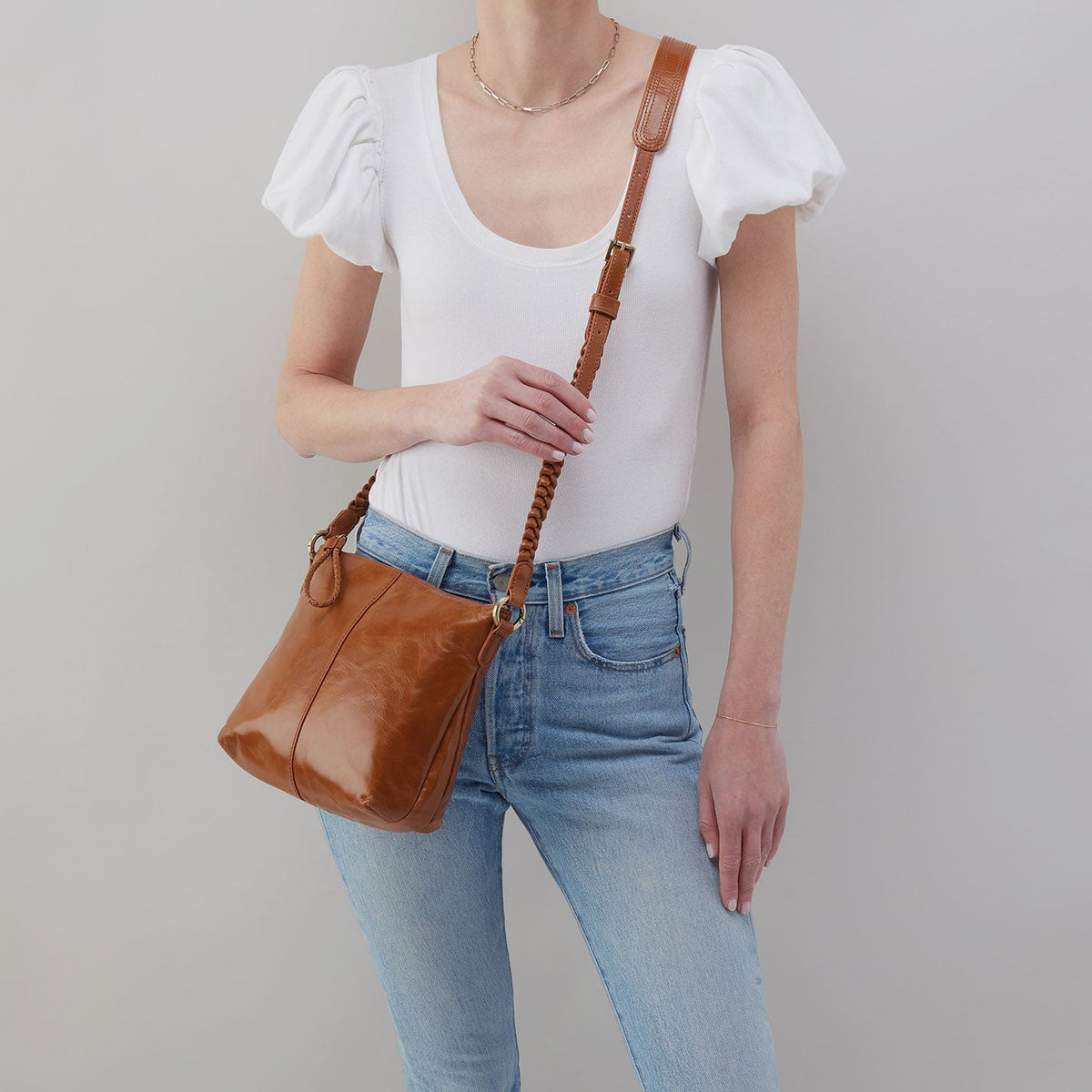 HOBO Lasso Medium Crossbody In Polished Leather - Truffle