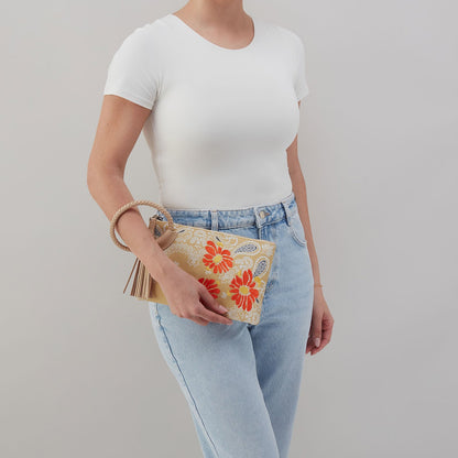 HOBO Sheila Clutch In Canvas - Sunset Bandana