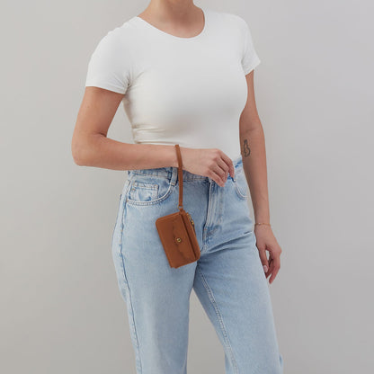 HOBO Tabby Card Wristlet In Pebbled Leather - Warm Honey